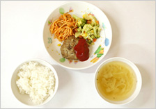 給食の写真